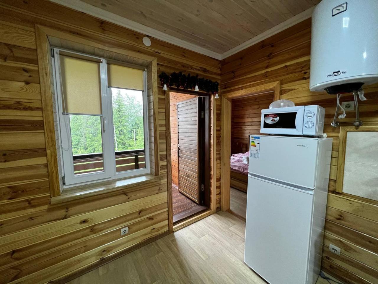 Коттедж Для Отдыха Дискавери Yablunytsya Exterior photo